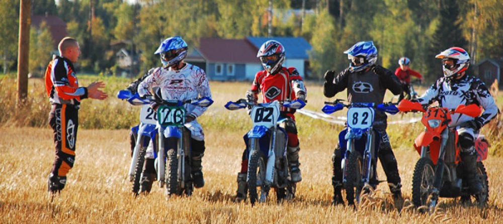 Raision moottoripyöräilijät ry